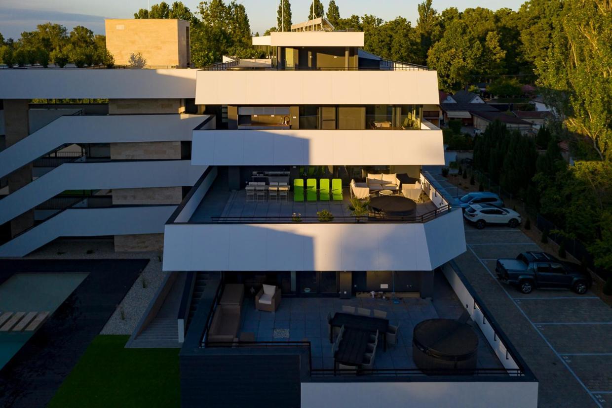 Marina Apartman Hotel Balatonszemes Exterior photo