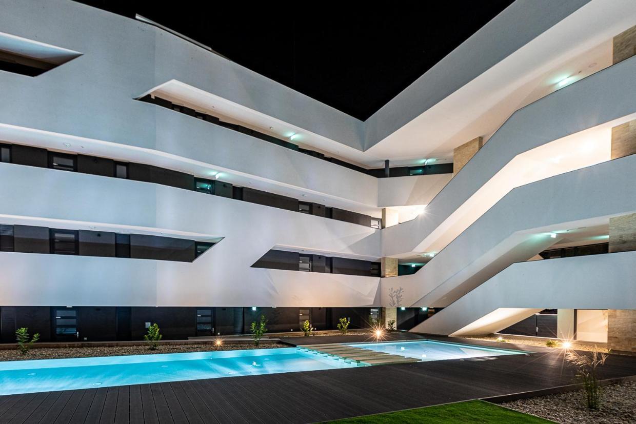 Marina Apartman Hotel Balatonszemes Exterior photo
